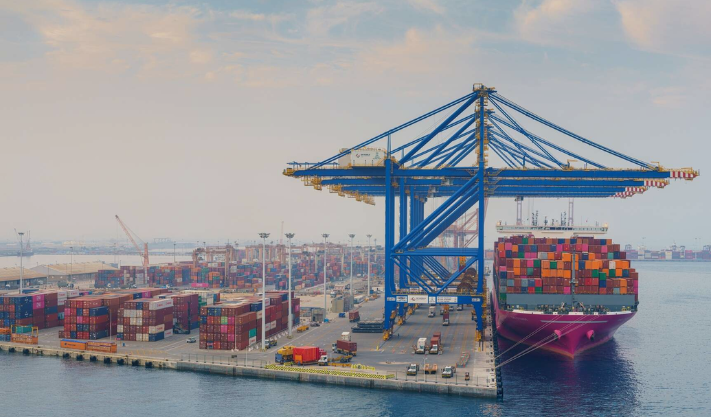 Saudi Non-Oil Exports Reach Record $166B in 2025