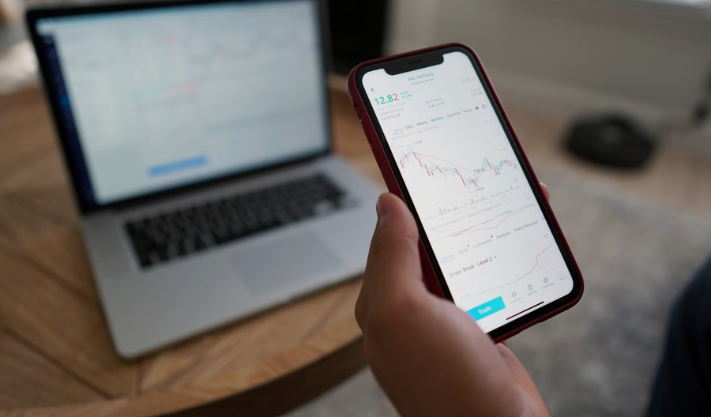 How Much Money Do I Need to Start Investing in the UAE Stock Market?
