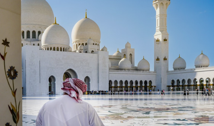 What Are the Daily Prayer Times in Abu Dhabi Today?