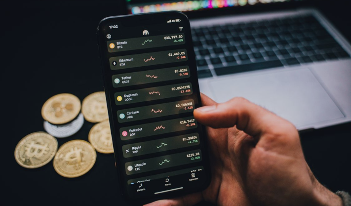 What Is the Cryptocurrency Market? Complete Guide for Investors in 2026
