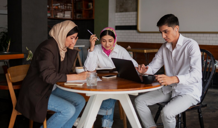 What Are the Best Business Opportunities for Arab Youth in MENA?