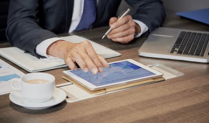 What Are the Latest Financial Developments in the UAE?